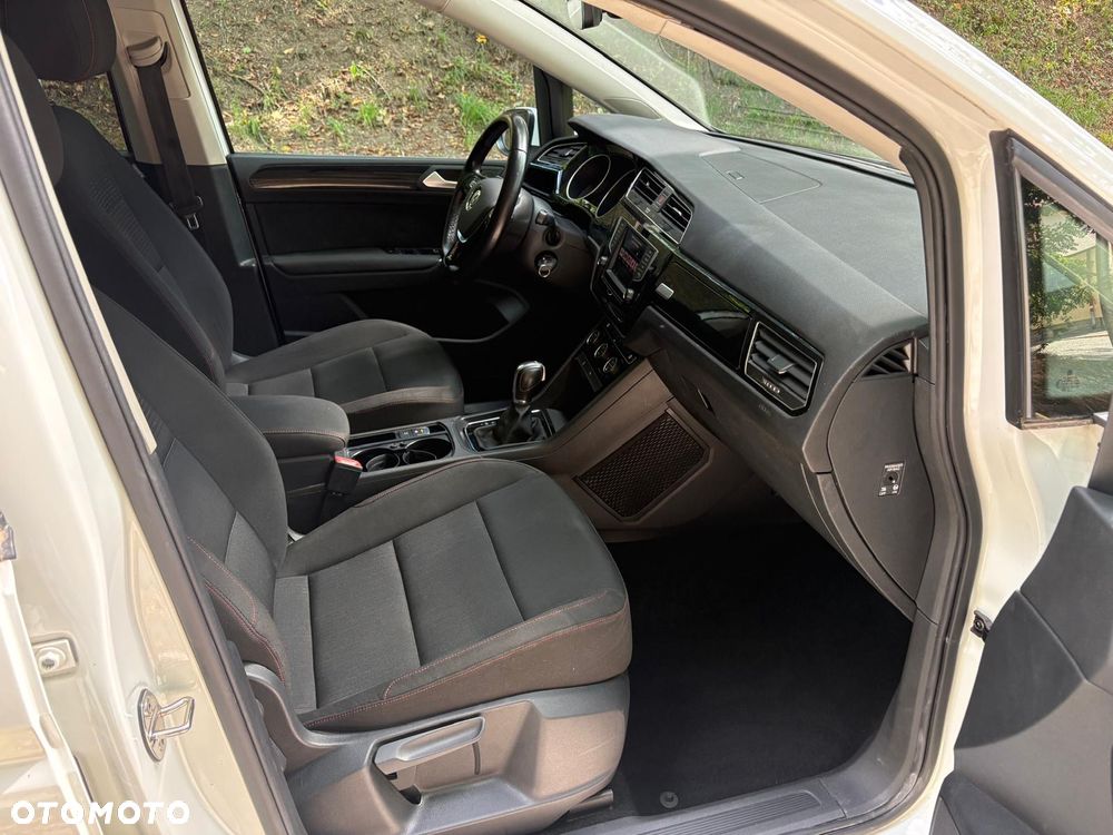 Volkswagen Touran 2.0 TDI SCR (BlueMotion Technology) DSG SOUND - 22