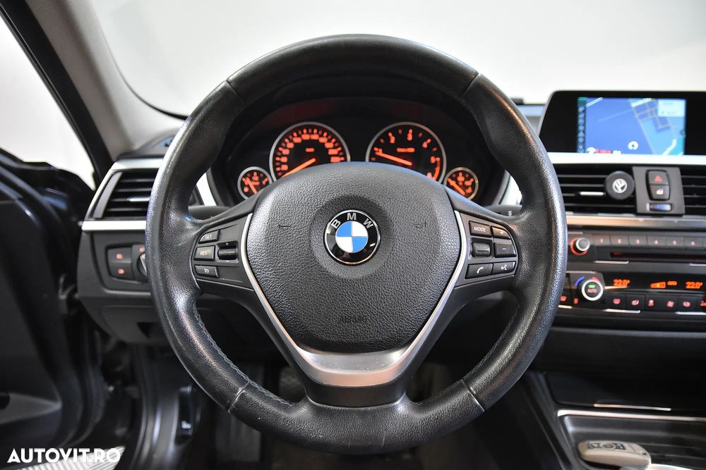 BMW Seria 3 318d - 17