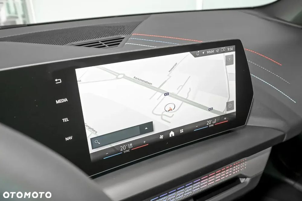 BMW Seria 1 123 xDrive - 17