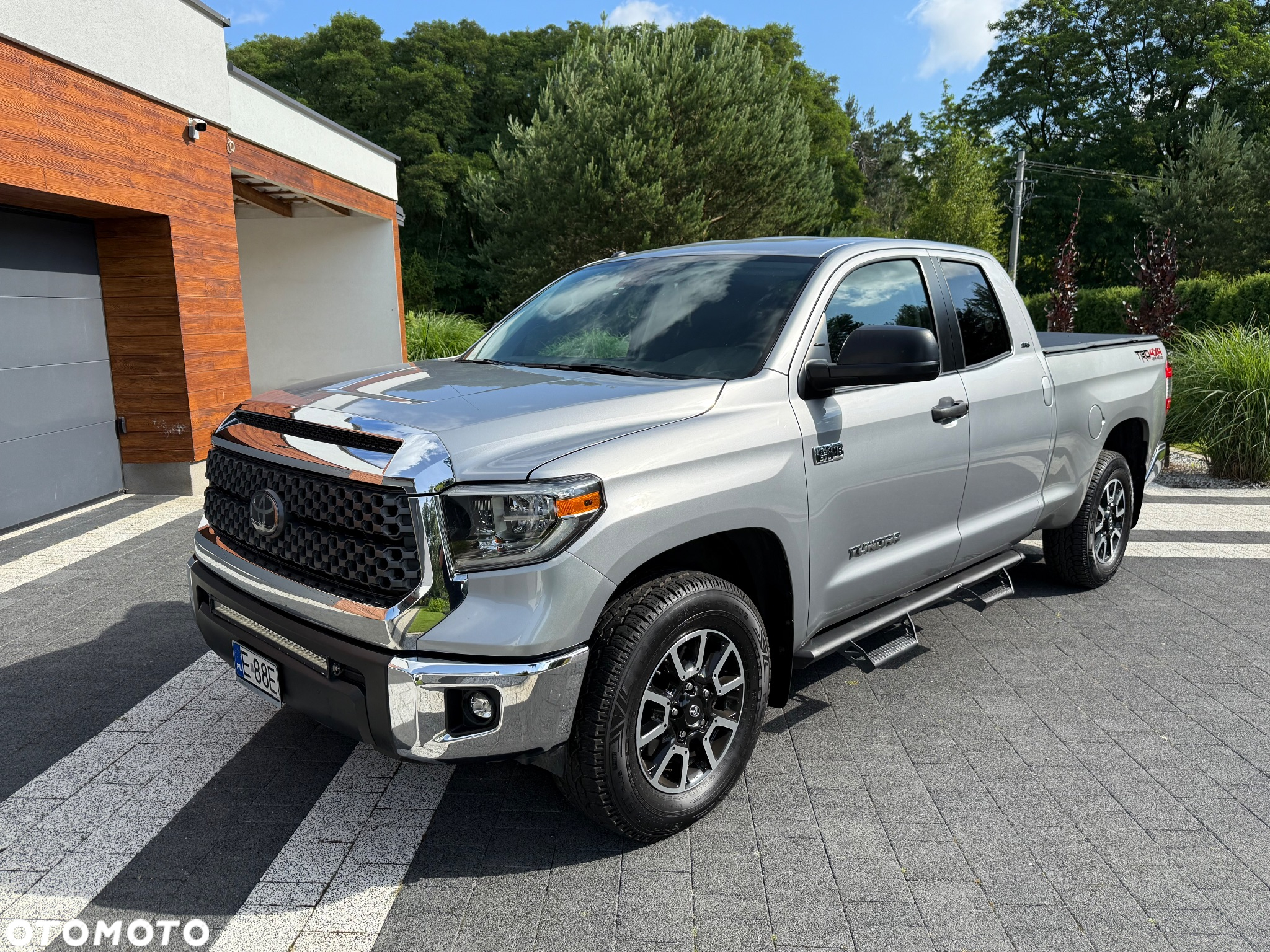 Toyota Tundra - 2