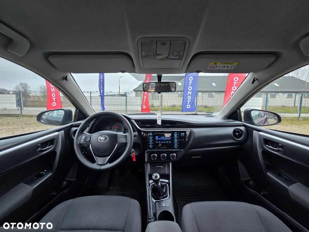 Toyota Corolla 1.6 Active EU6 - 30