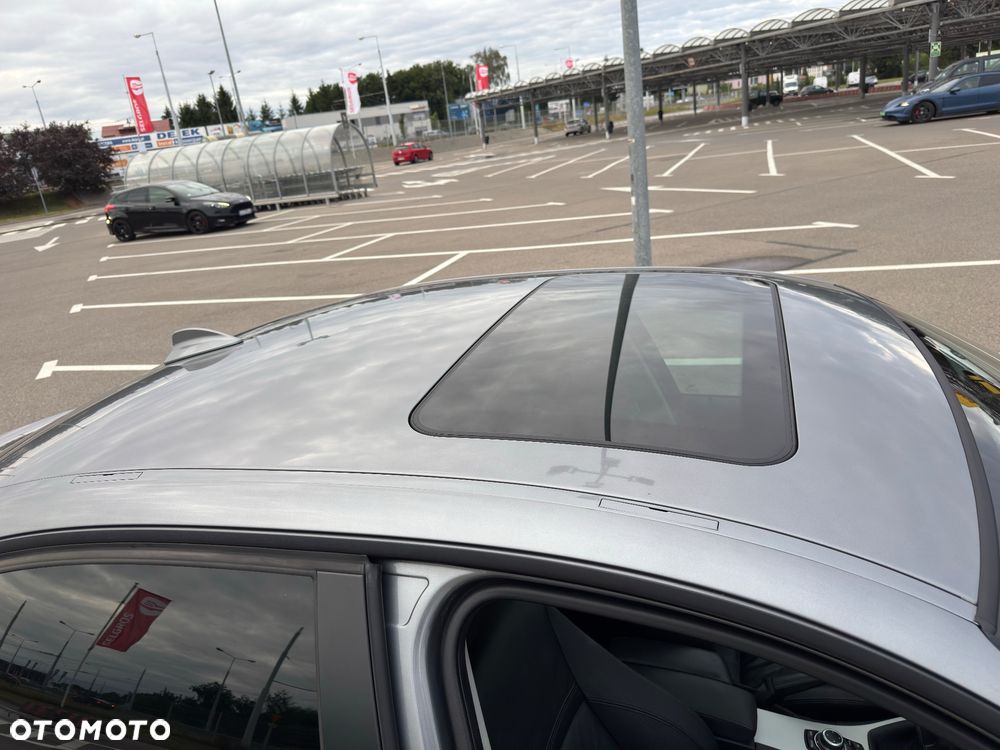 BMW Seria 3 320d - 36