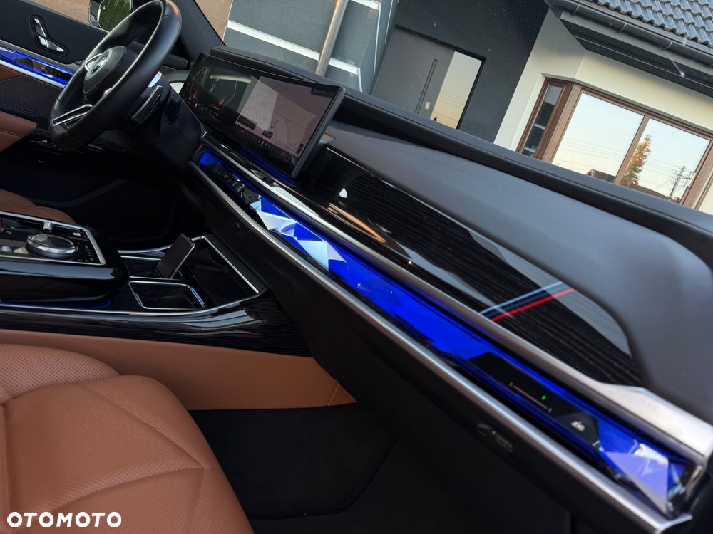 BMW Seria 7 730d xDrive sport - 22