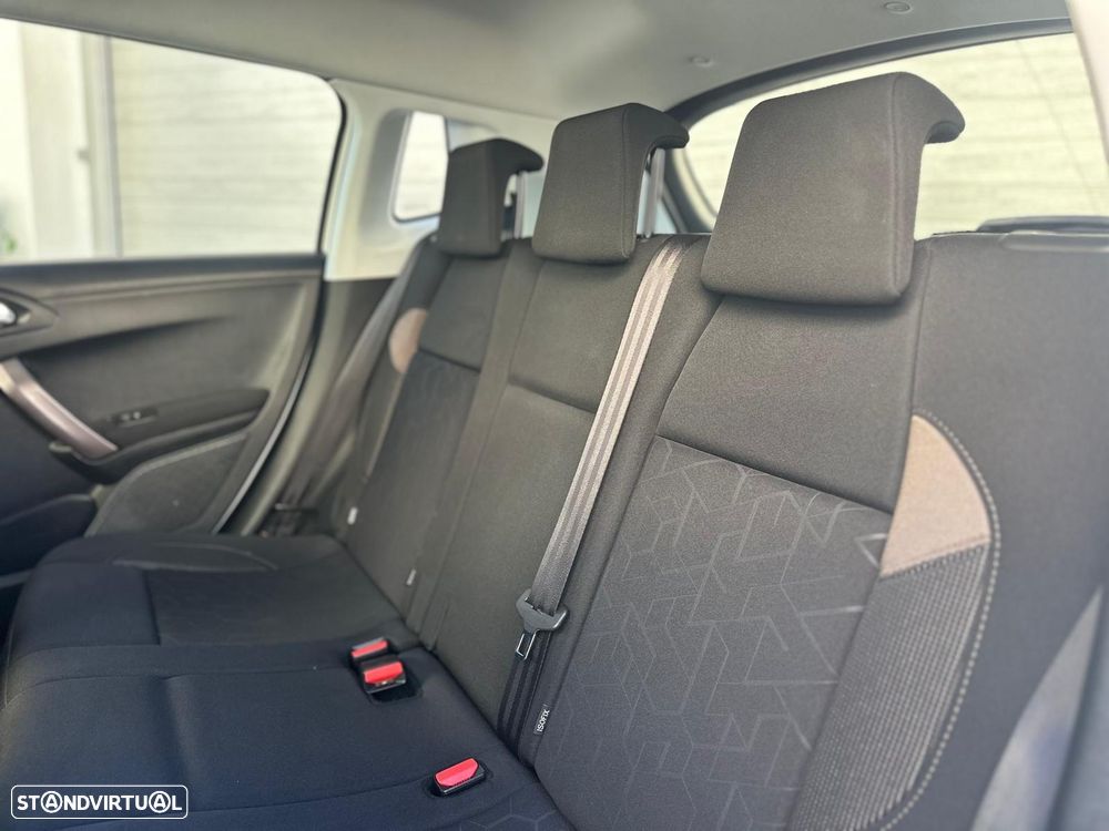 Peugeot 2008 - 15