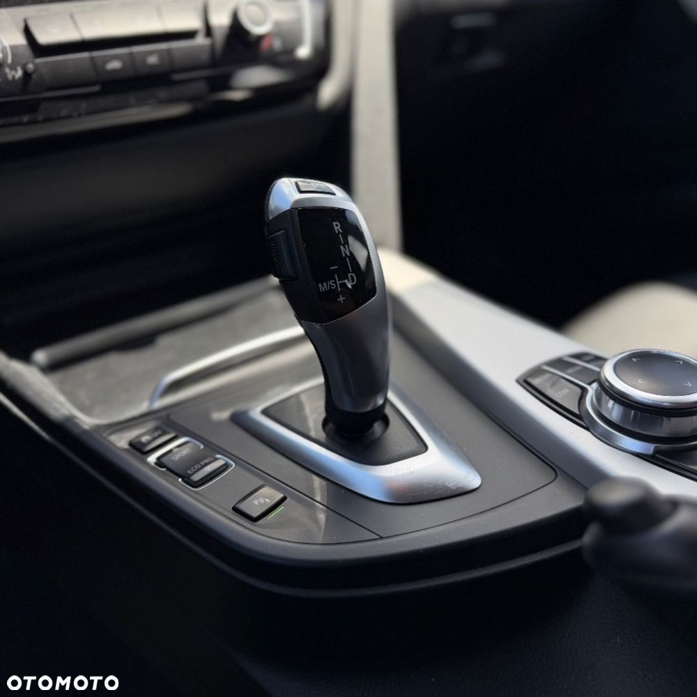 BMW Seria 3 - 23