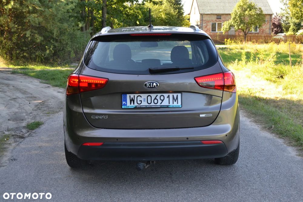 Kia Ceed 1.6 GDI ISG Platinum Edition - 5