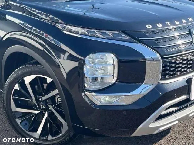 Mitsubishi Outlander - 15