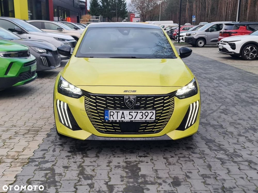 Peugeot 208 - 10