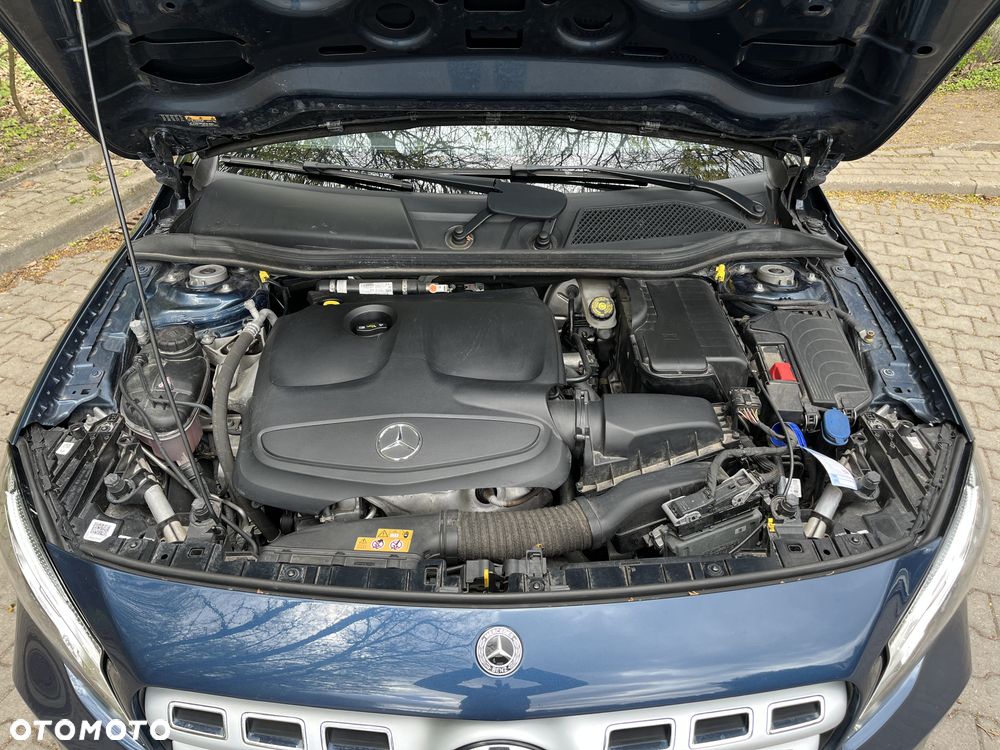 Mercedes-Benz GLA 220 4-Matic - 16