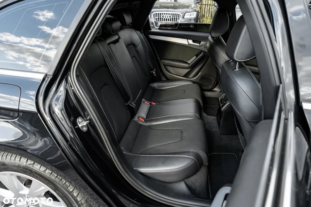 Audi A4 Avant 2.0 TFSI quattro S tronic S line Sportpaket - 23