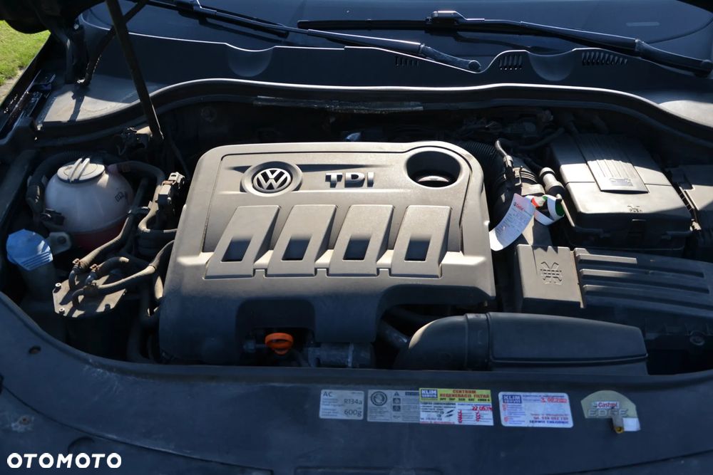 Volkswagen Passat 2.0 TDI Comfortline Optimum - 12
