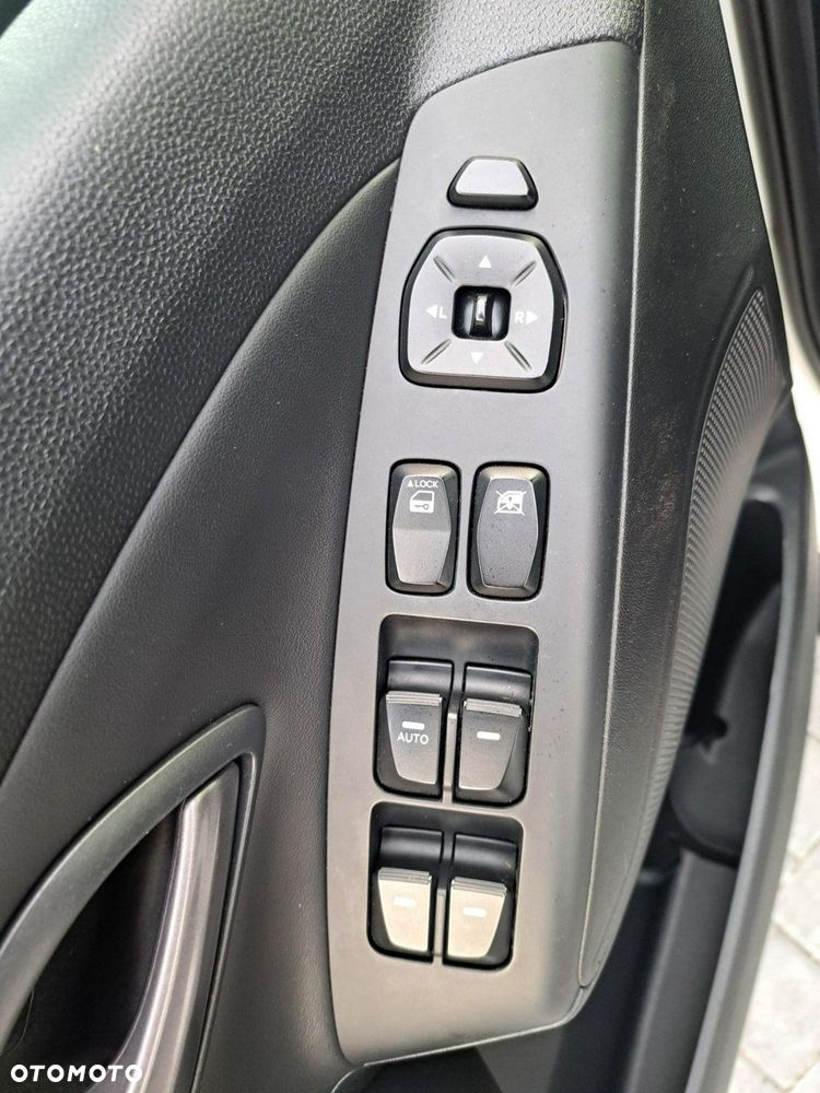 Hyundai ix35 2.0 CRDi 4WD Premium - 25
