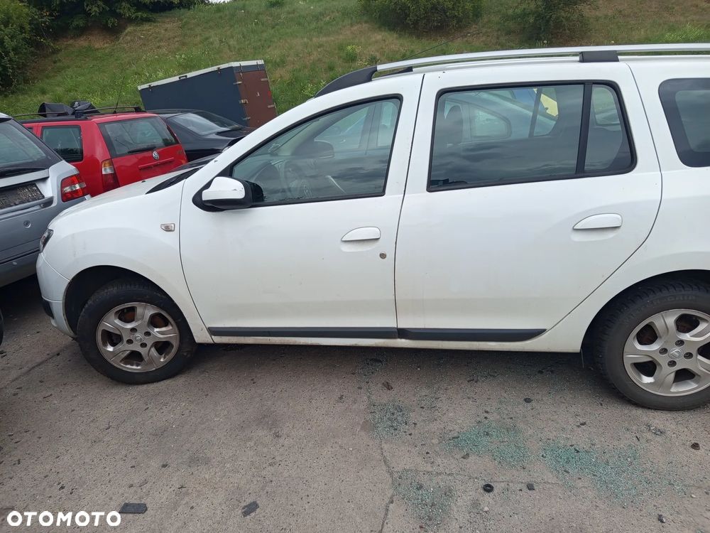 dacia logan mcv II  d389 klapa zderzak tył lampa poznan - 2