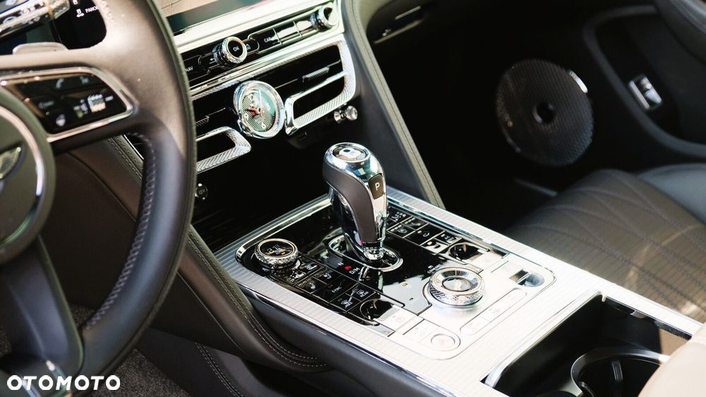 Bentley Flying Spur - 11