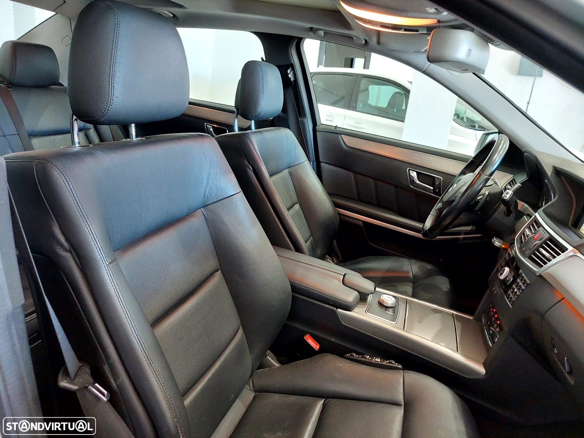 Mercedes-Benz E 350 CDi Avantgarde BlueEfficiency - 24