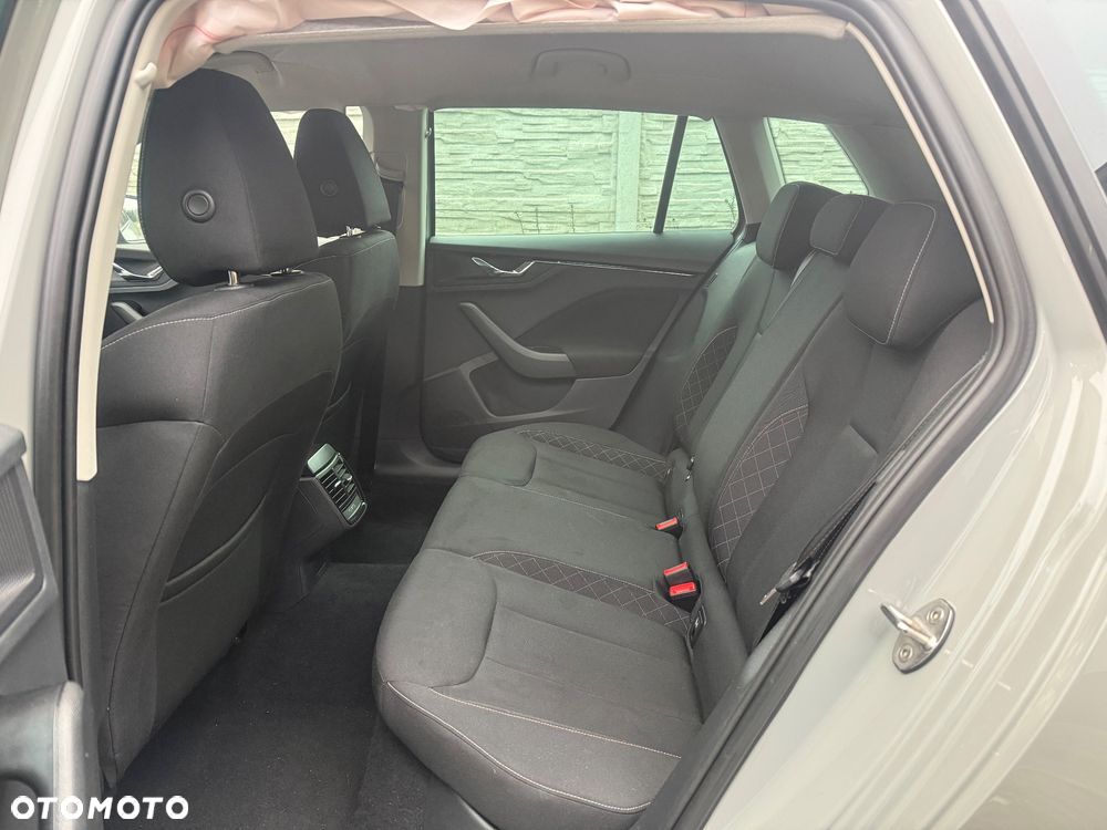 Skoda Kamiq 1.0 TSI Scout Line - 14