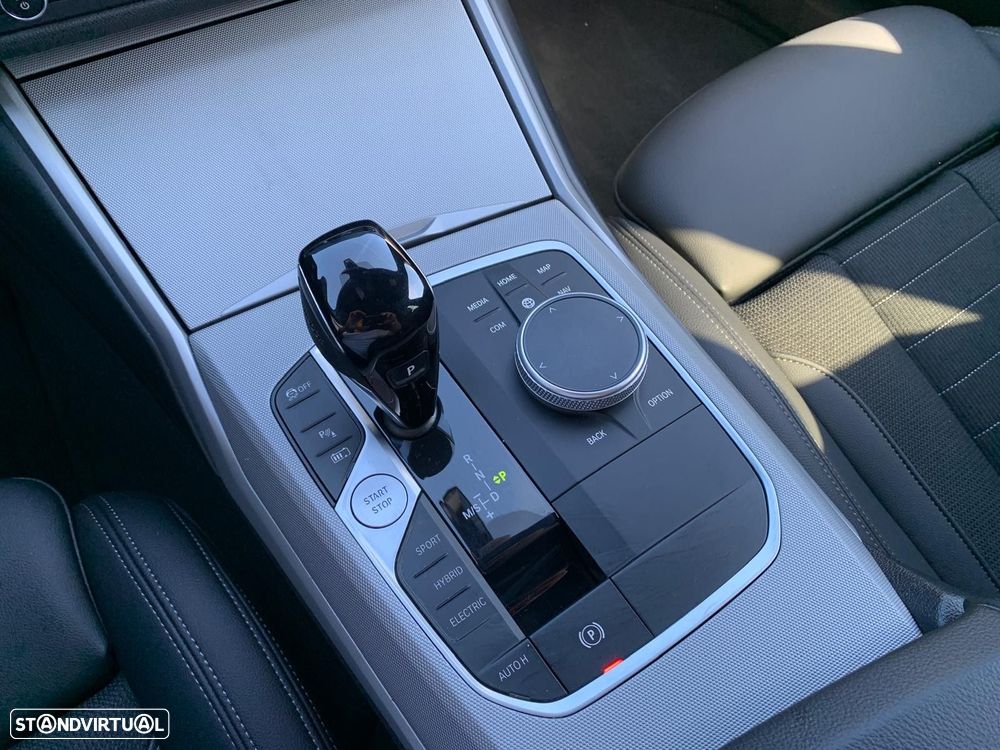 BMW 320 - 26