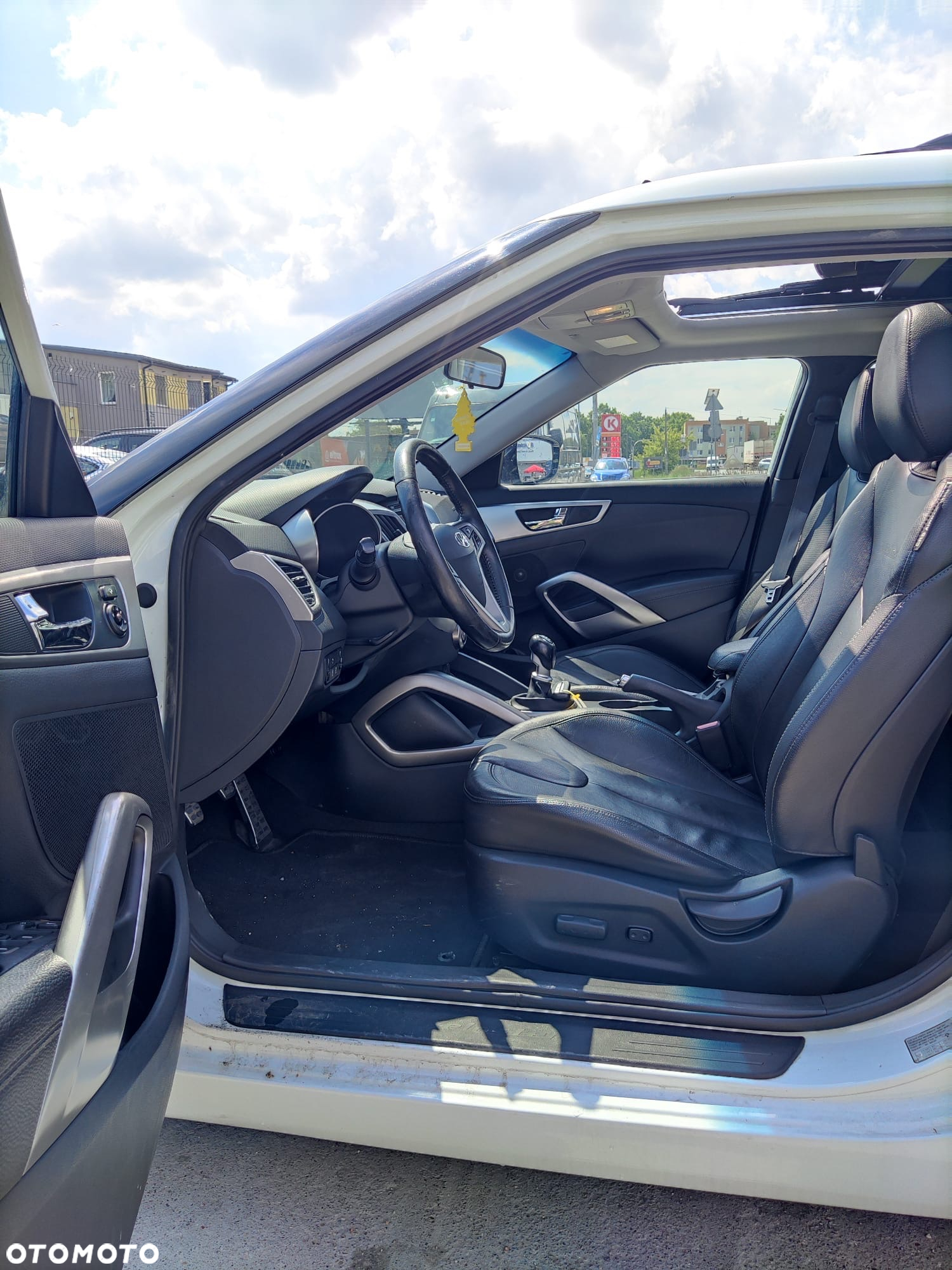 Hyundai Veloster 1.6 blue Premium - 18