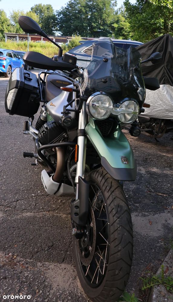 Moto Guzzi V85 - 4