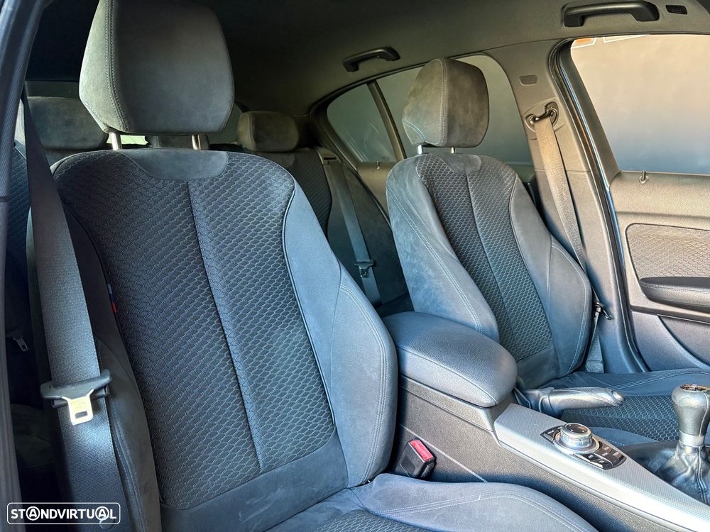 BMW 118 d Pack M - 13