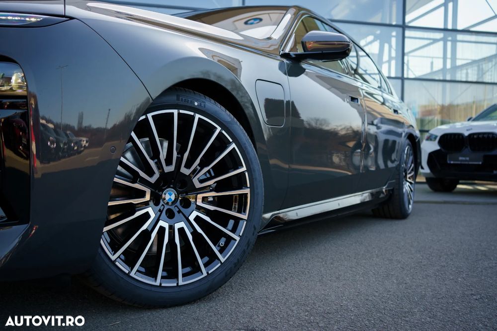 BMW Seria 7 750e xDrive AT PHEV - 25