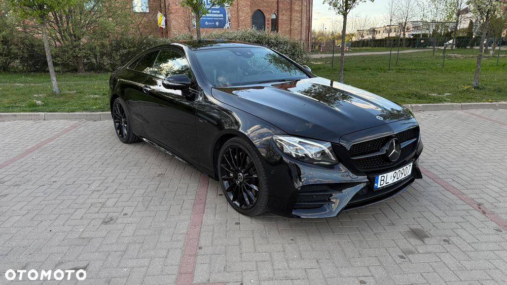 Mercedes-Benz Klasa E 400 4Matic 9G-TRONIC AMG Line - 3