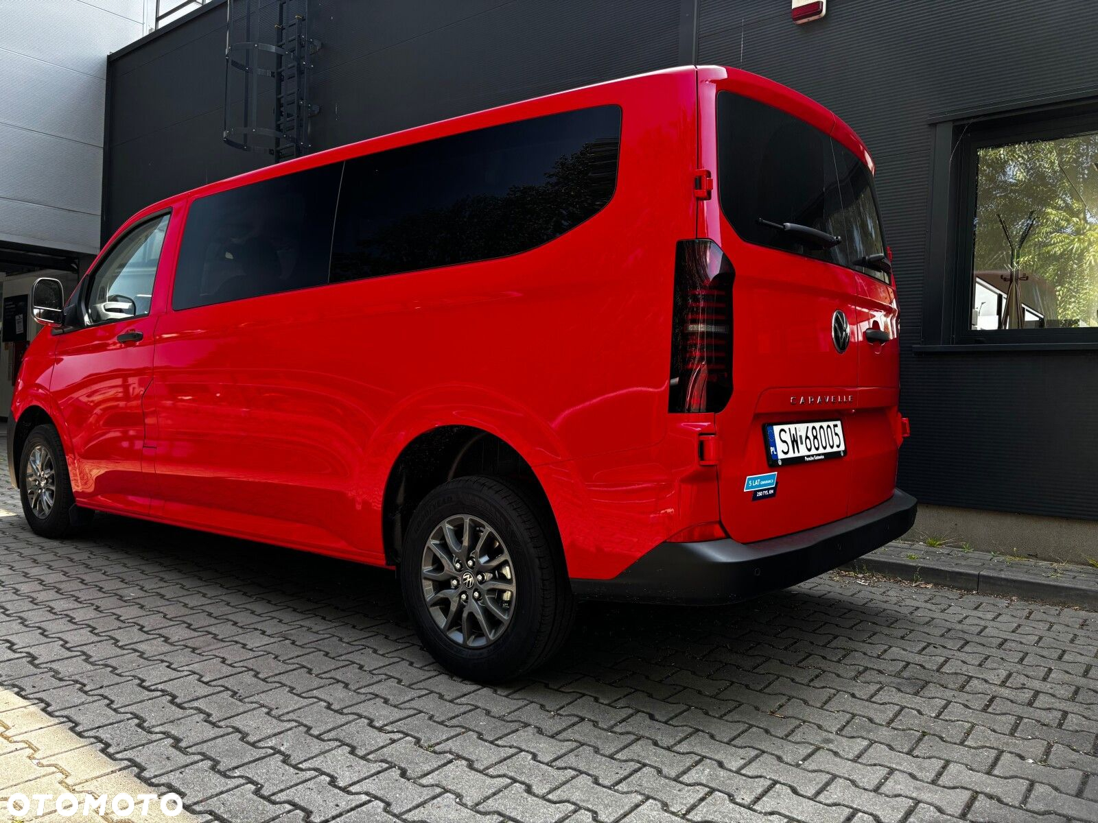 Volkswagen Nowa Caravelle 2.0 TDI 150 KM 6-manualna L2 - 4