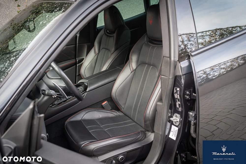 Maserati Levante - 11