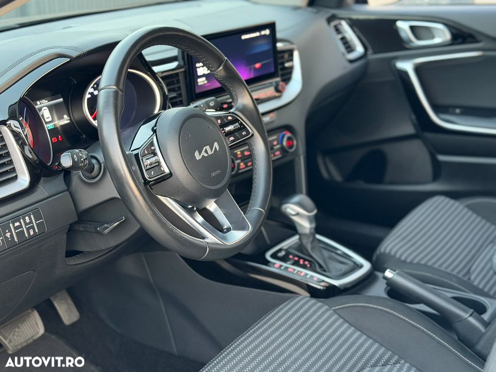 Kia Ceed 1.6 CRDi DCT Vision - 3
