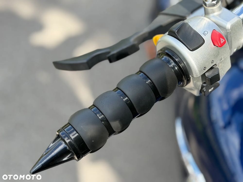 Suzuki Boulevard - 16