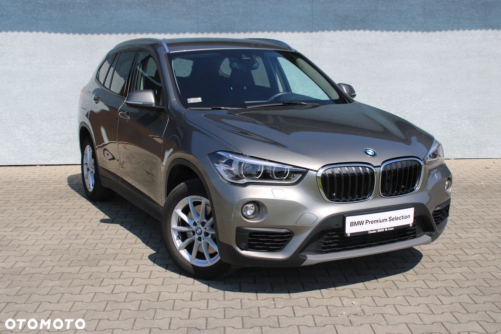 BMW X1 xDrive20i Advantage - 5