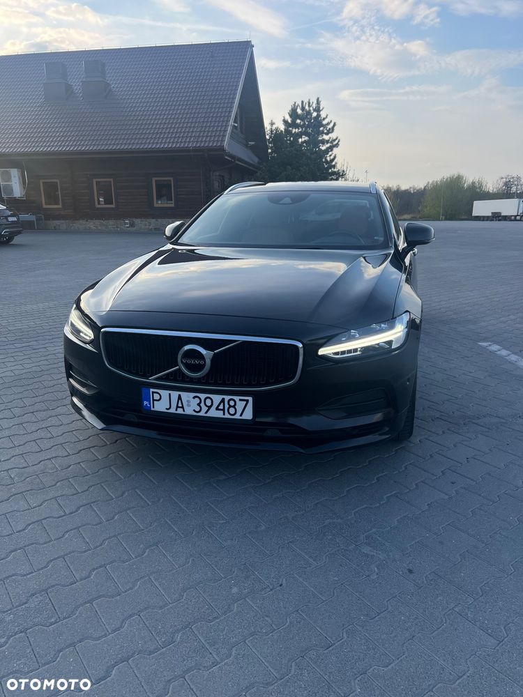 Volvo V90 D4 Momentum - 2