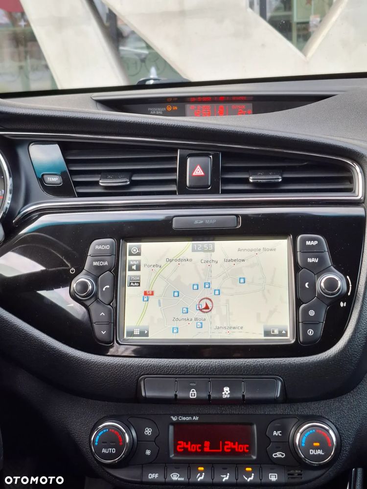 Kia Ceed 1.6 GDI Platinum Edition - 25