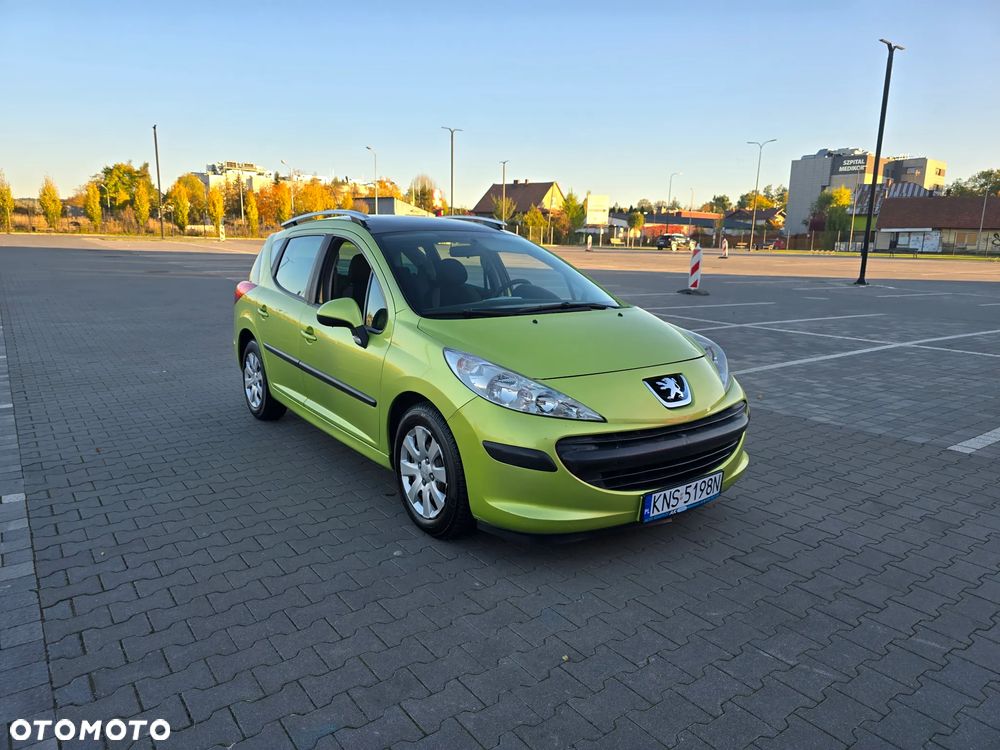 Peugeot 207 2008 photo 2