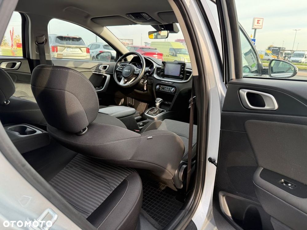 Kia Ceed 1.5 T-GDI M DCT - 23