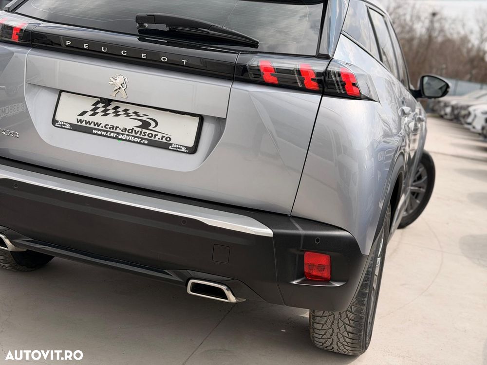 Peugeot 2008 1.2 L PureTech STT EAT8 Allure - 18