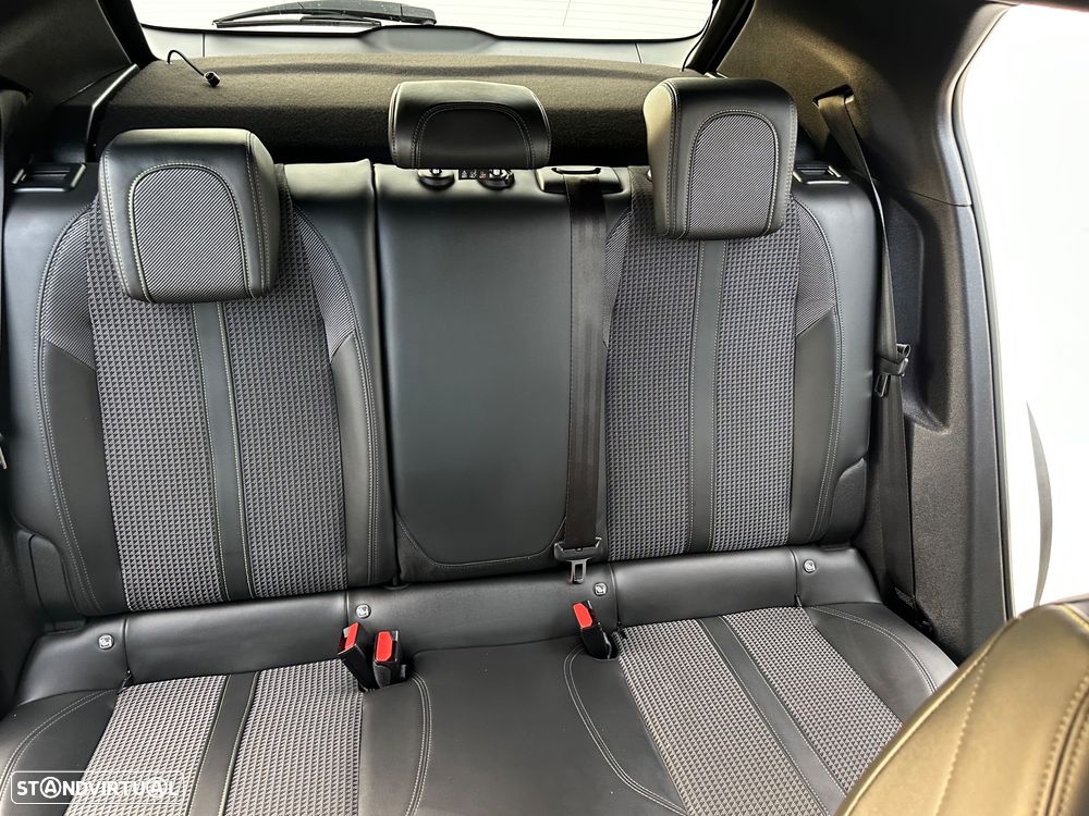 Peugeot 2008 1.2 PureTech GT Line - 33