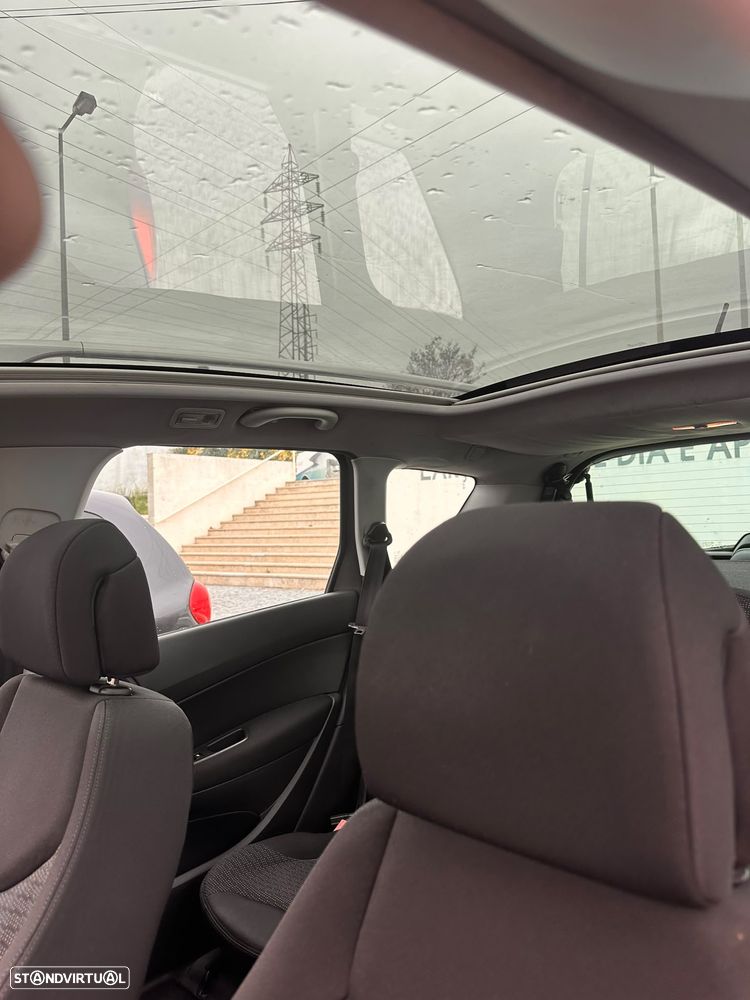 Peugeot 308 SW - 15