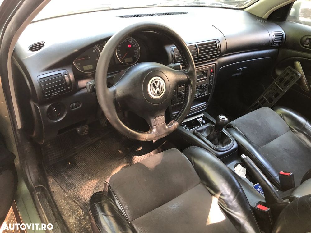 Dezmembrez VW Volkswagen Passat B5.5 sedan verde 2002 1.9 TDI AVF - 8