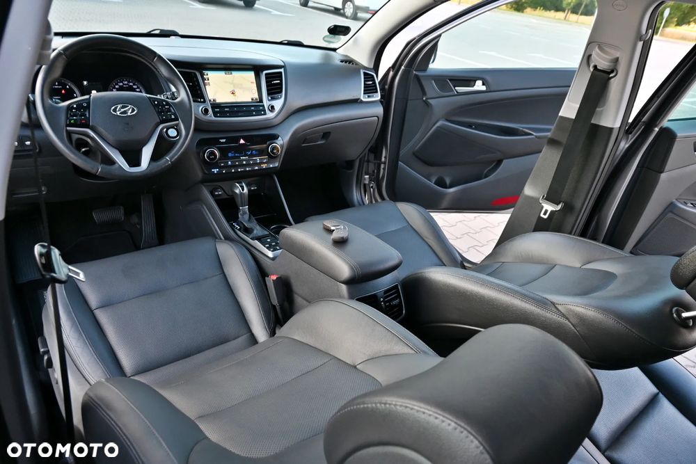 Hyundai Tucson 2.0 CRDI Premium 4WD - 29