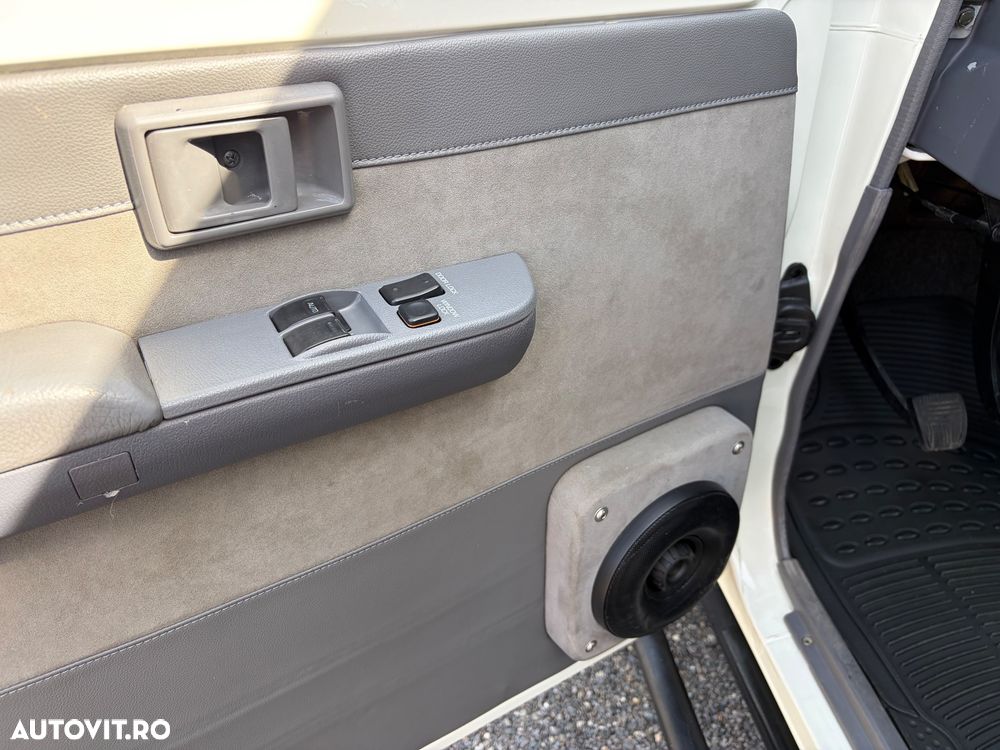Toyota Land Cruiser - 29