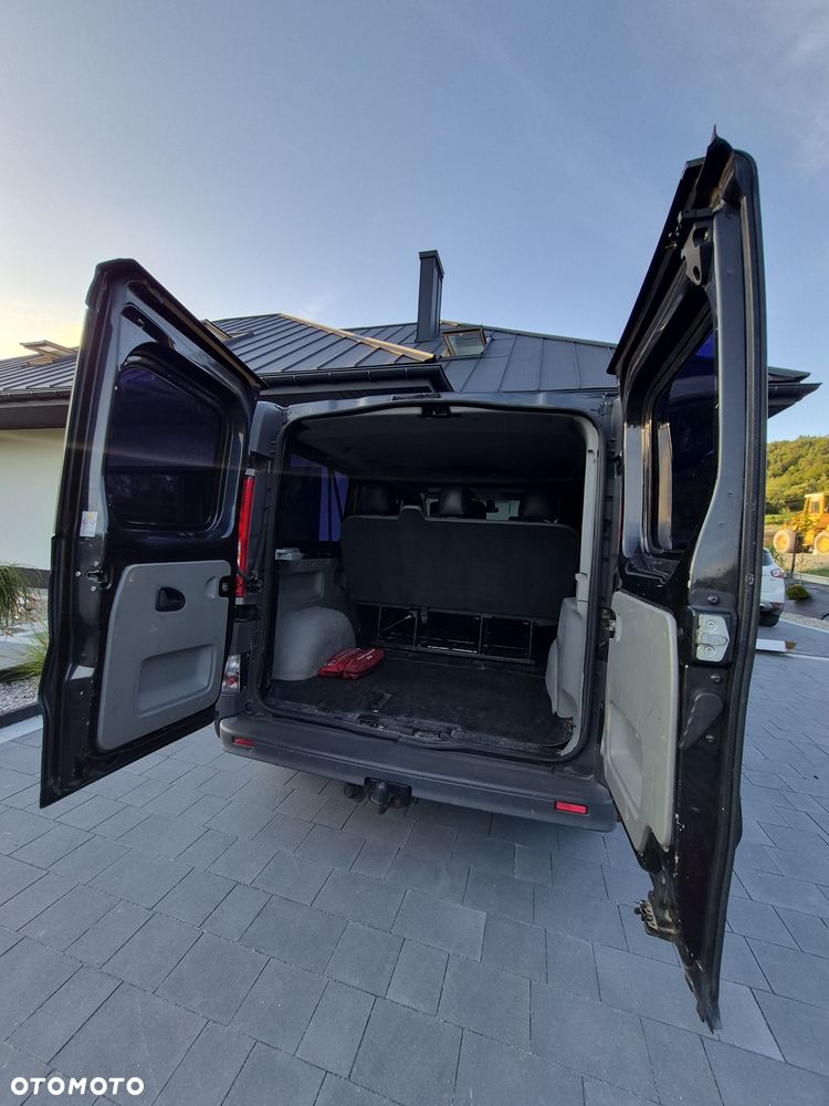 Opel Vivaro - 8