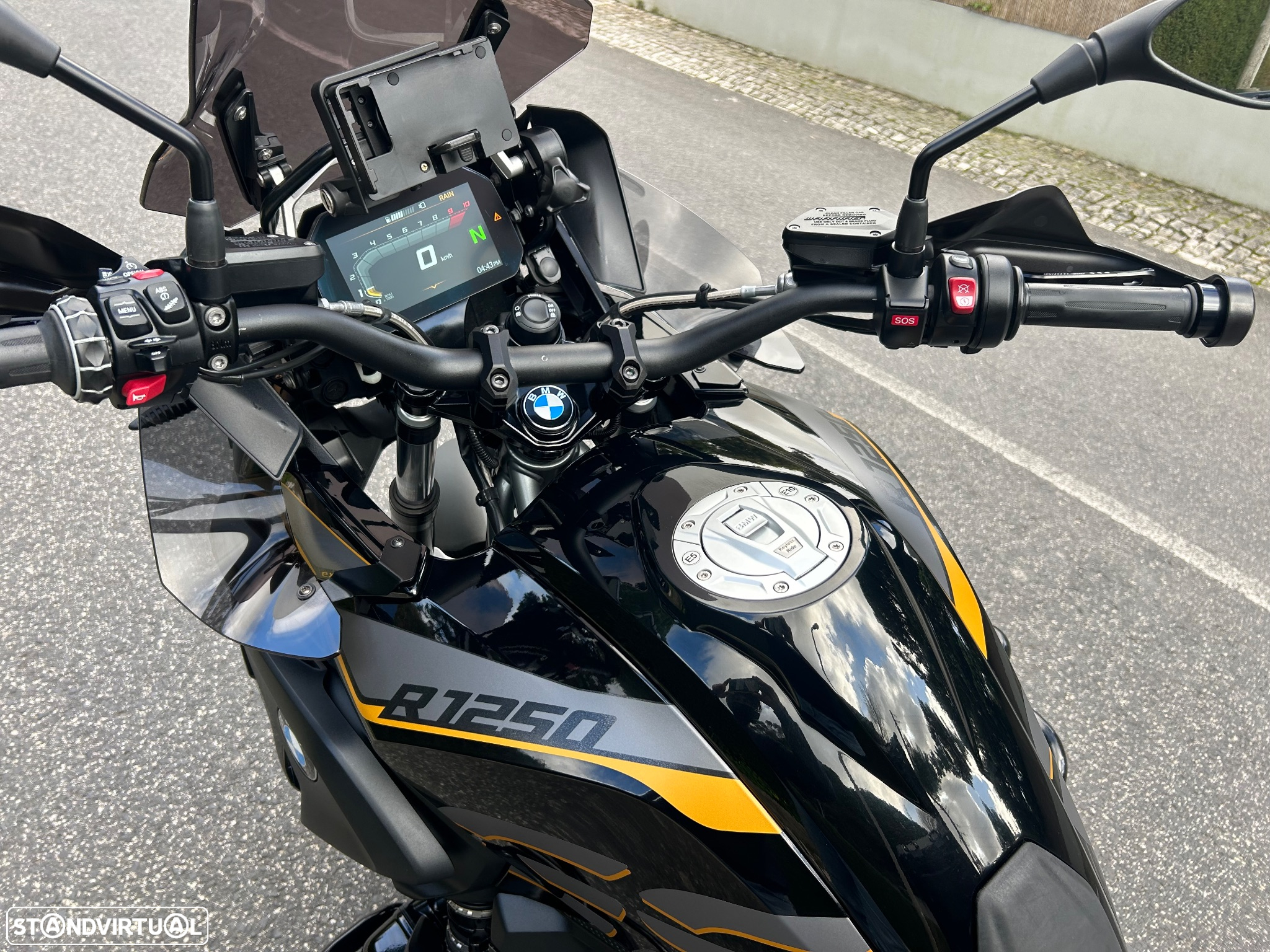 BMW R 1250 GS Exclusive Versão Low - 18