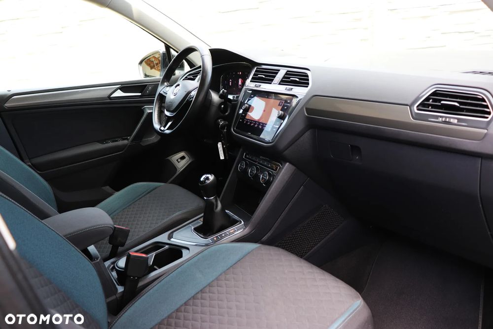 Volkswagen Tiguan 2.0 TDI SCR IQ.DRIVE - 25