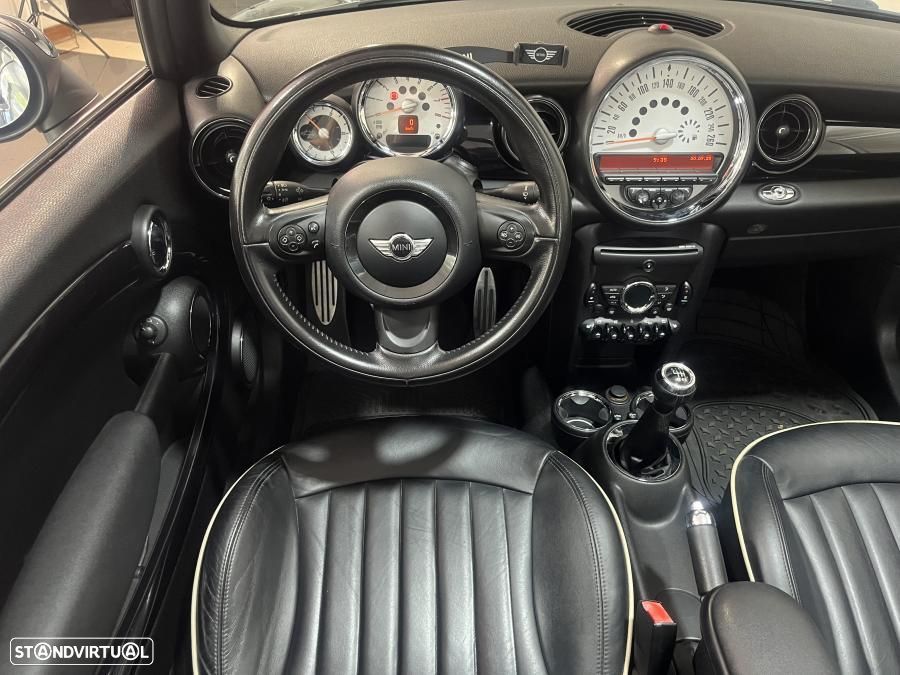 MINI Cabrio Cooper S - 23