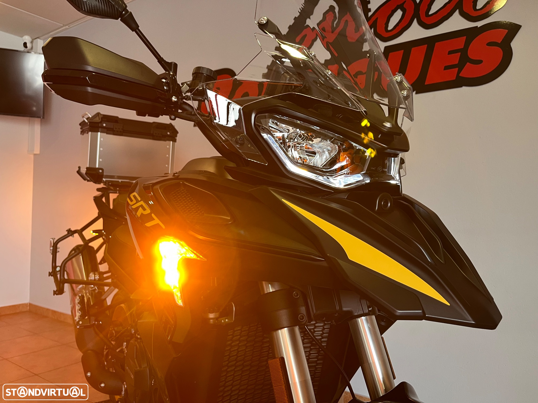 QJ Motor SRT 900SX - OFERTA 3 MALAS ALUMÍNIO + EQUIPAMENTO - 7
