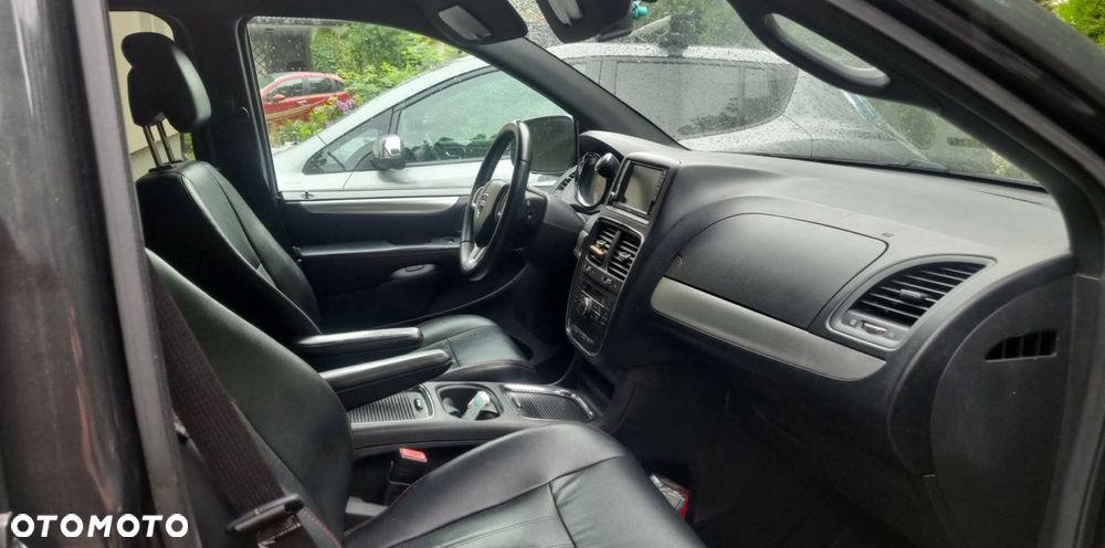 Dodge Grand Caravan 3.6 R/T - 2