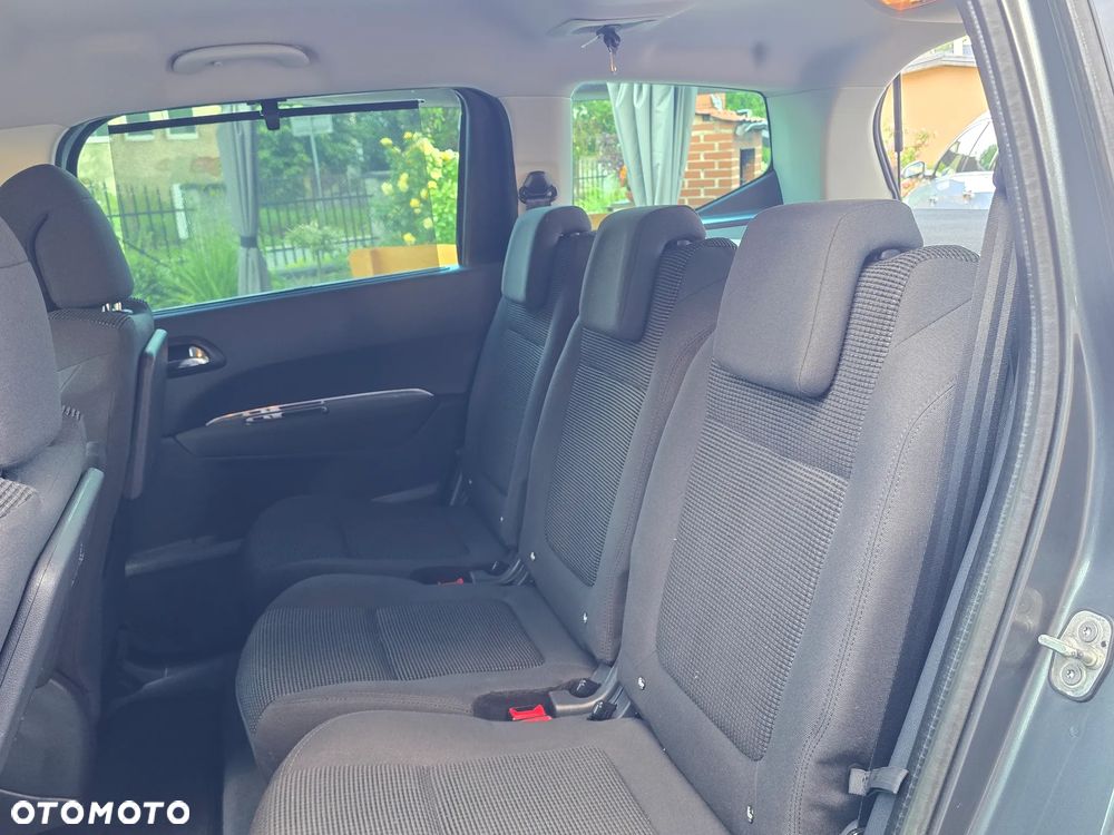 Peugeot 5008 - 21
