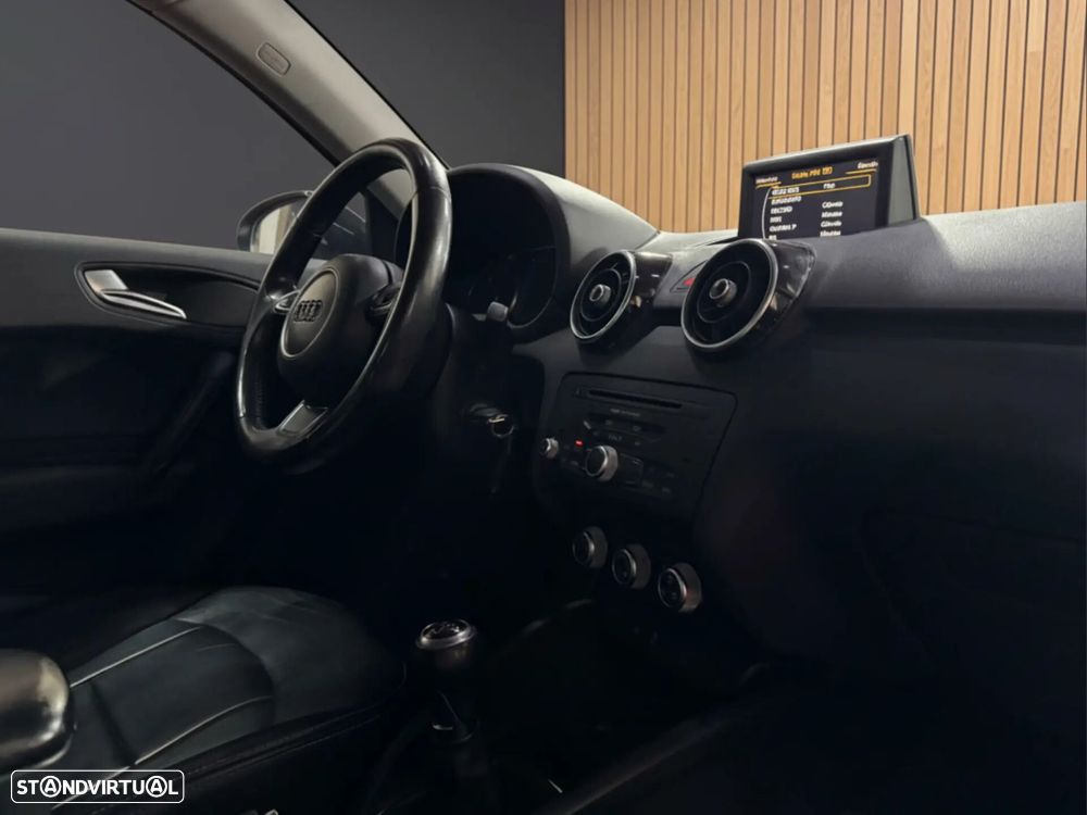 Audi A1 Sportback 1.6 TDI S-line - 9