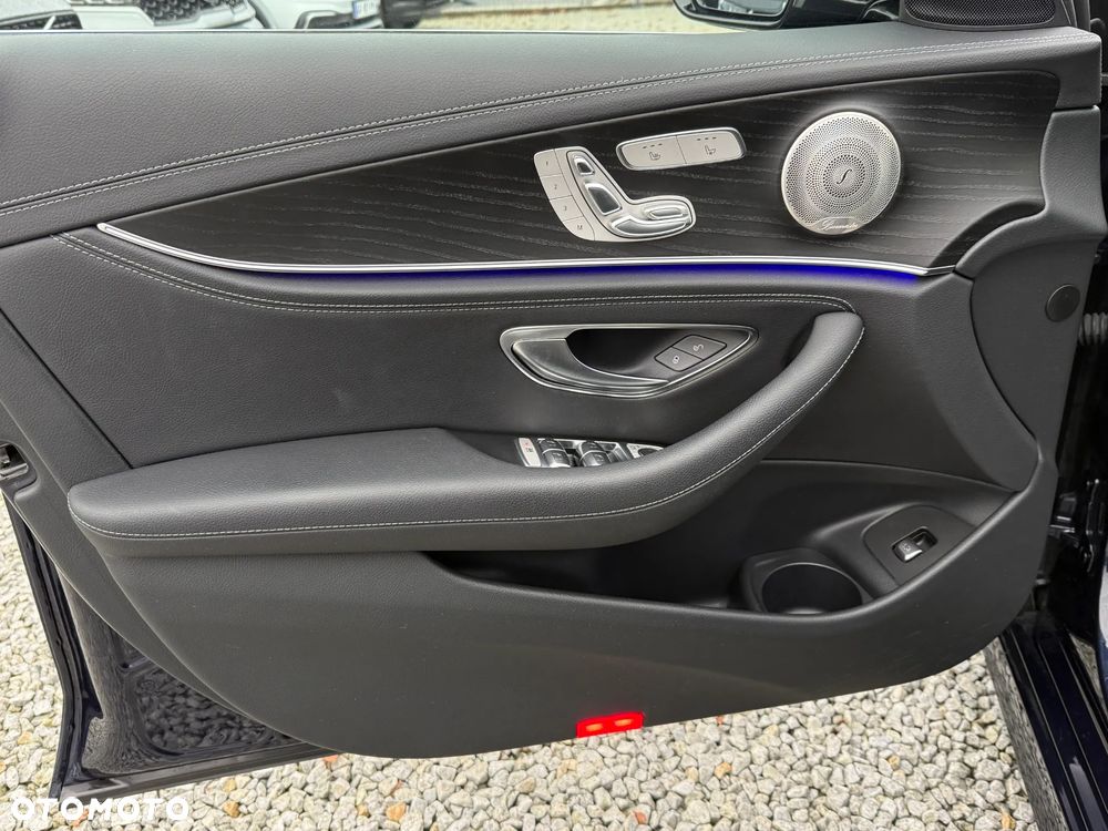 Mercedes-Benz Klasa E 300 de PHEV 4-Matic AMG 9G-Tronic - 25